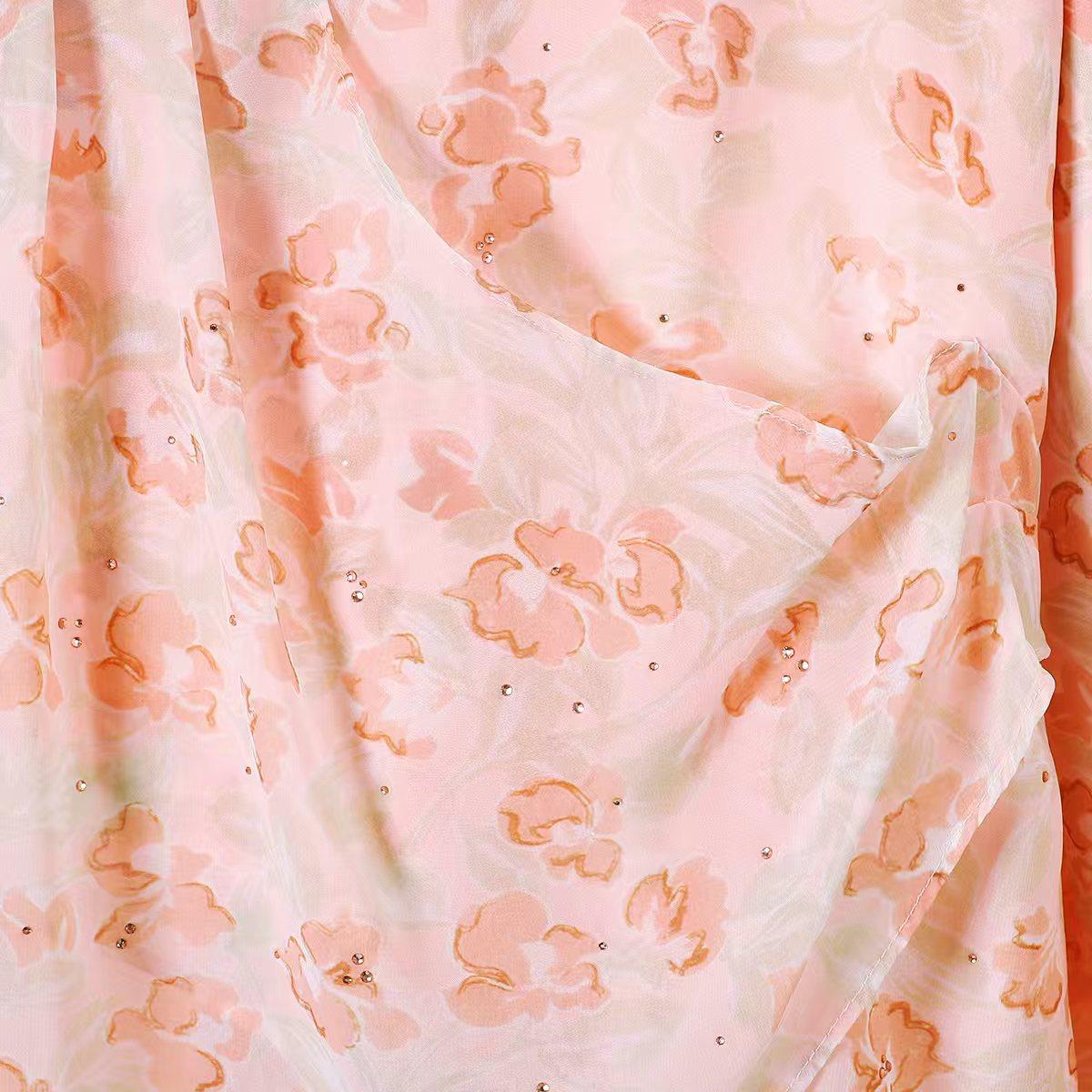 TropiTykes Muslimah Children's Baju Kurung Modern Floral Pattern Suitable for Raya & Occasions Polite Design Halal Lightweight Comfortable Fabric for Girls Patterned School Clothing Sleeve. Elegant and comfortable clothing