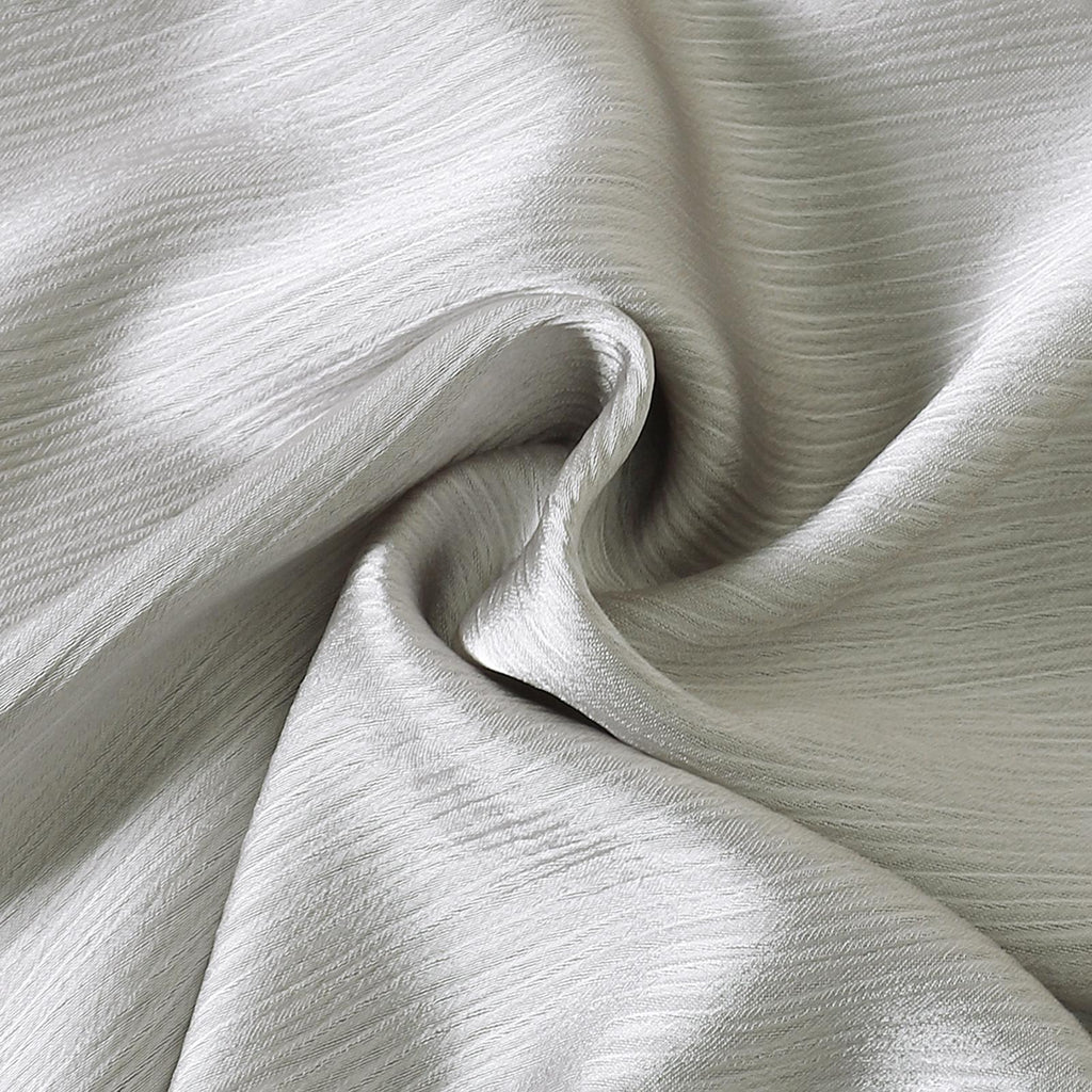 TropiTykes穆斯林女童褶裥连衣裙，优雅舒适，面料柔软轻盈，适合日常穿着。褶裥袖口和下摆，金色细节，尽显优雅舒适。 